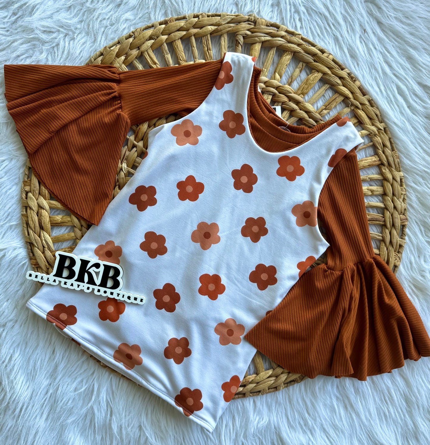 3T Luna dress and bell sleeved Leo