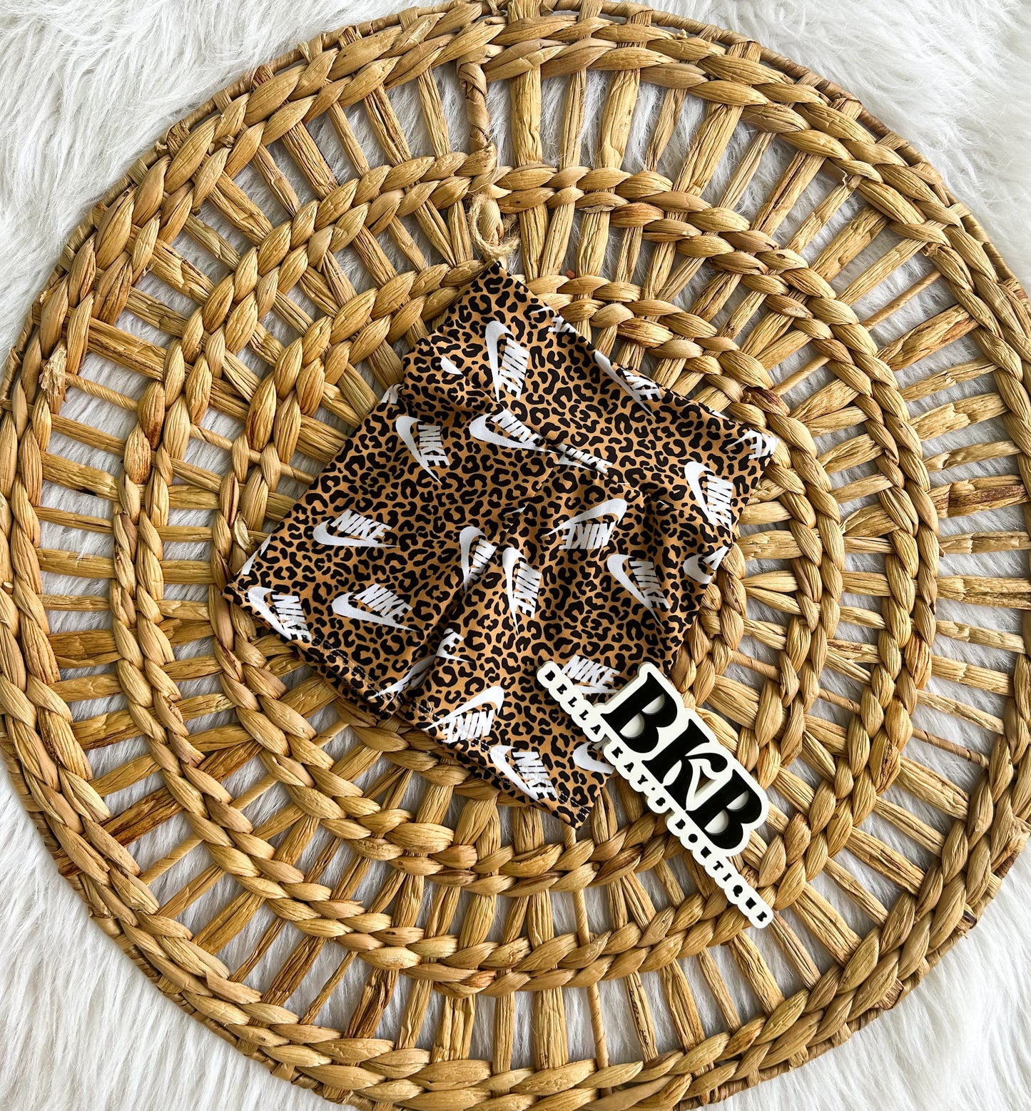 Chetta swoosh biker shorts