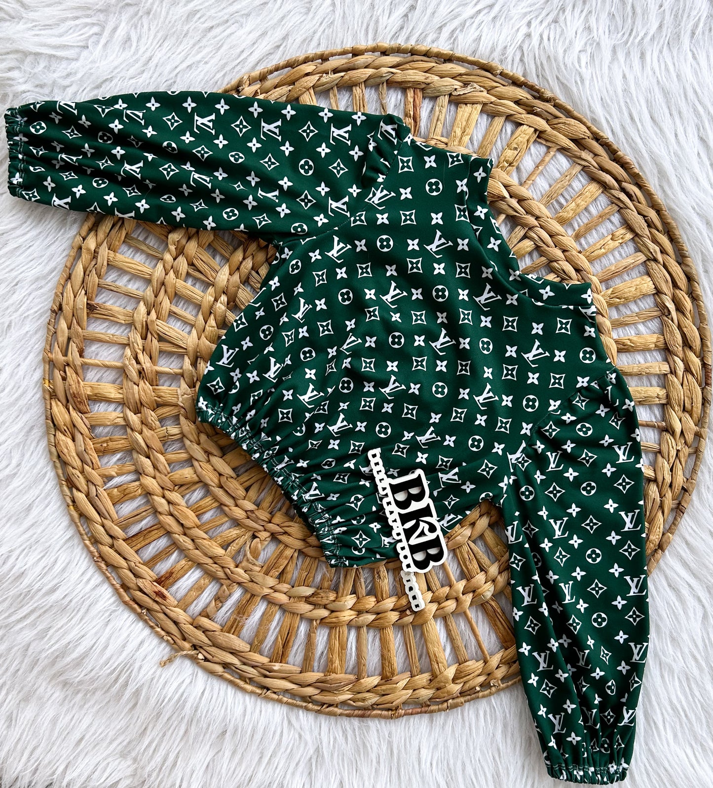 Dark greenlv puff sleeve top