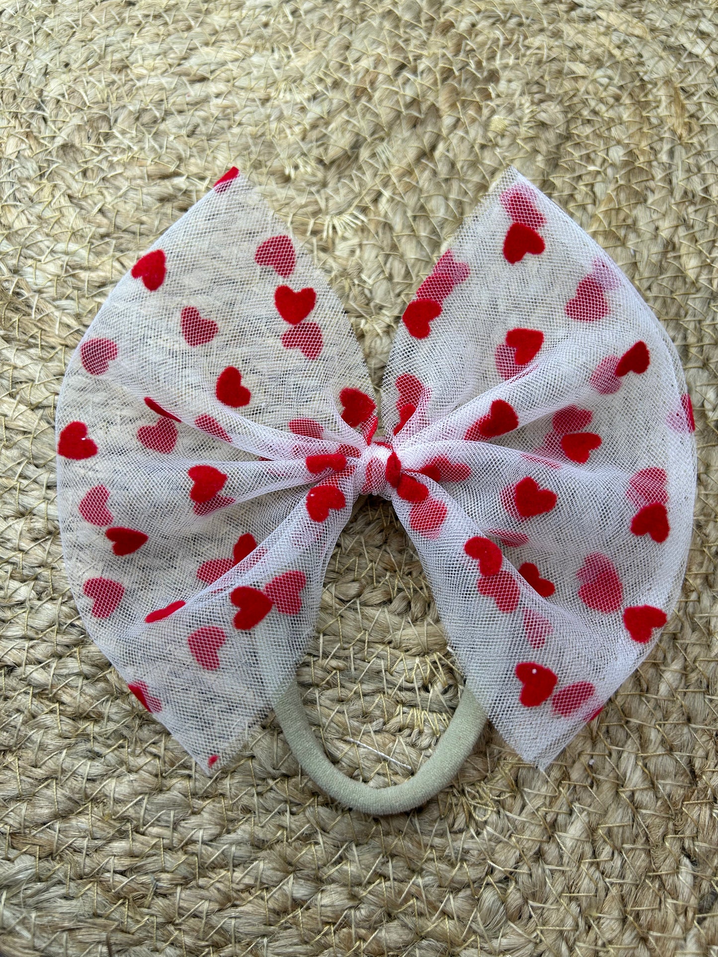 White & red hearts mesh bow on nylon