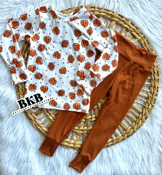 2T Pumpkin long sleeve and pants lounge set