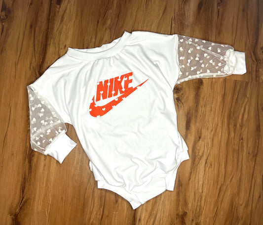 Heart swoosh long sleeve romper VDPO