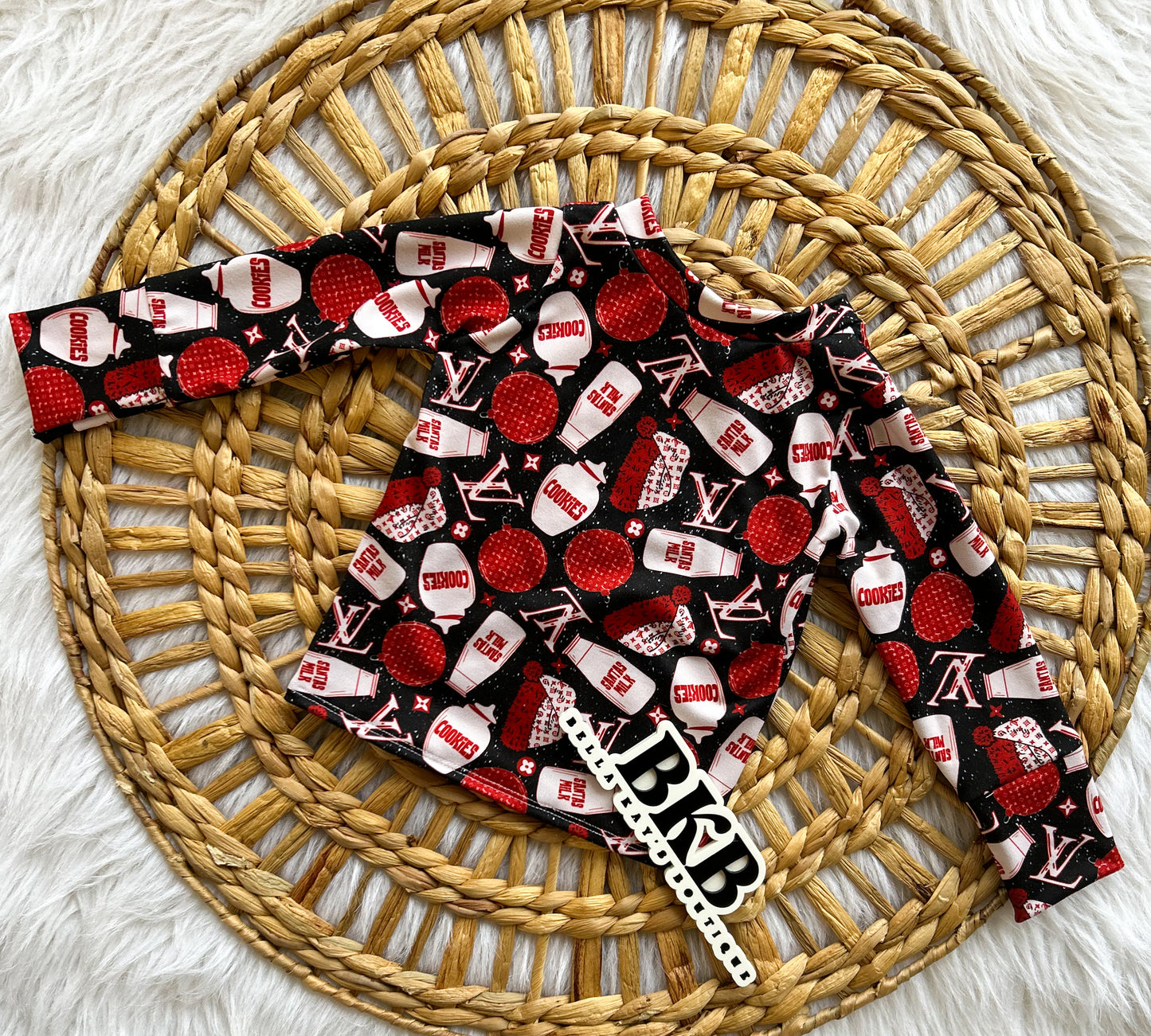 Red boujee cookies and milk